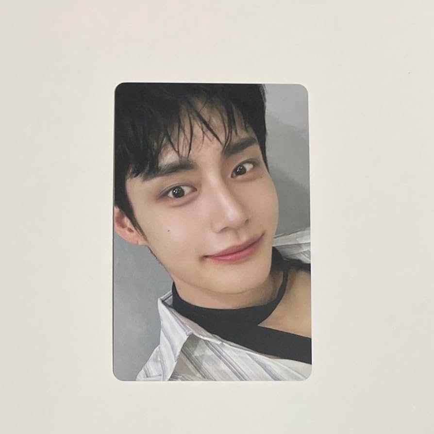 Amazon.co.jp: ZB1 トレカ キムジウン : ホビー