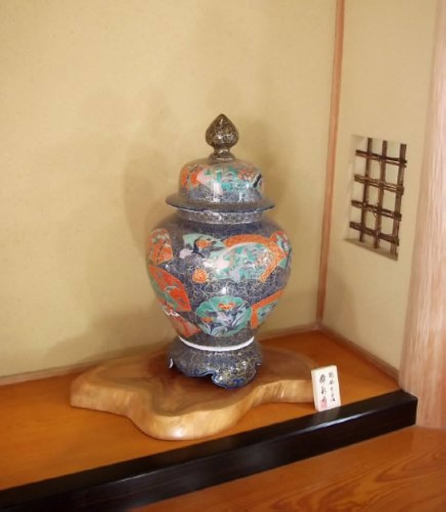 Amazon.co.jp: 有田焼・伊万里焼｜陶器沈香壺・陶器花瓶｜贈答品