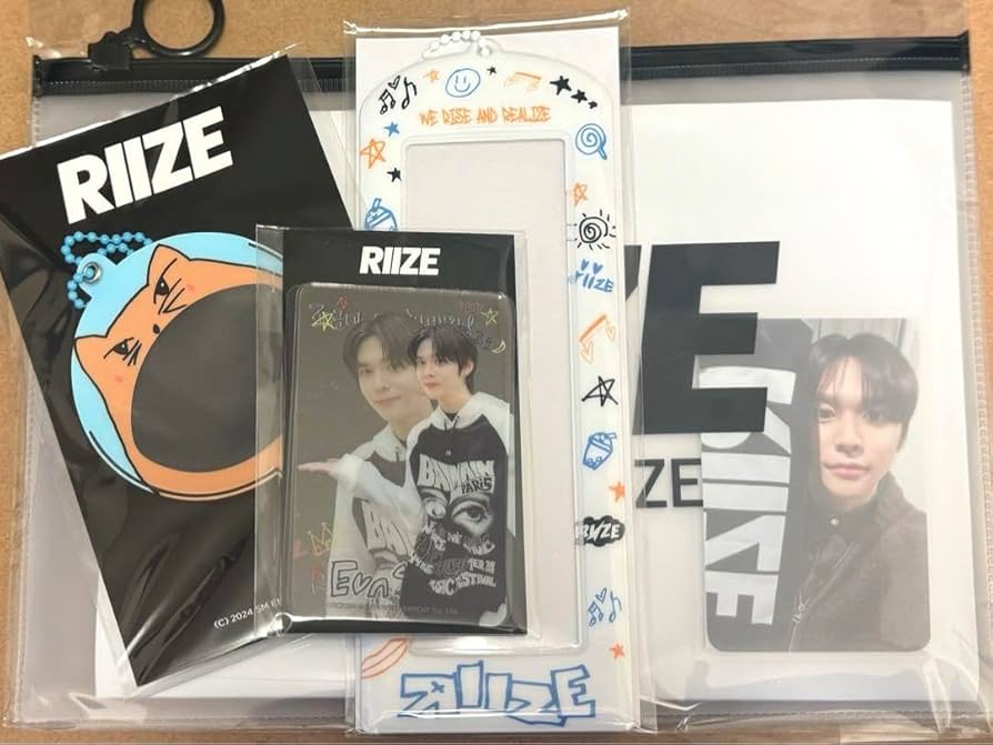 Amazon.co.jp: RIIZE ウンソク ポップアップ グッズセット : ホーム