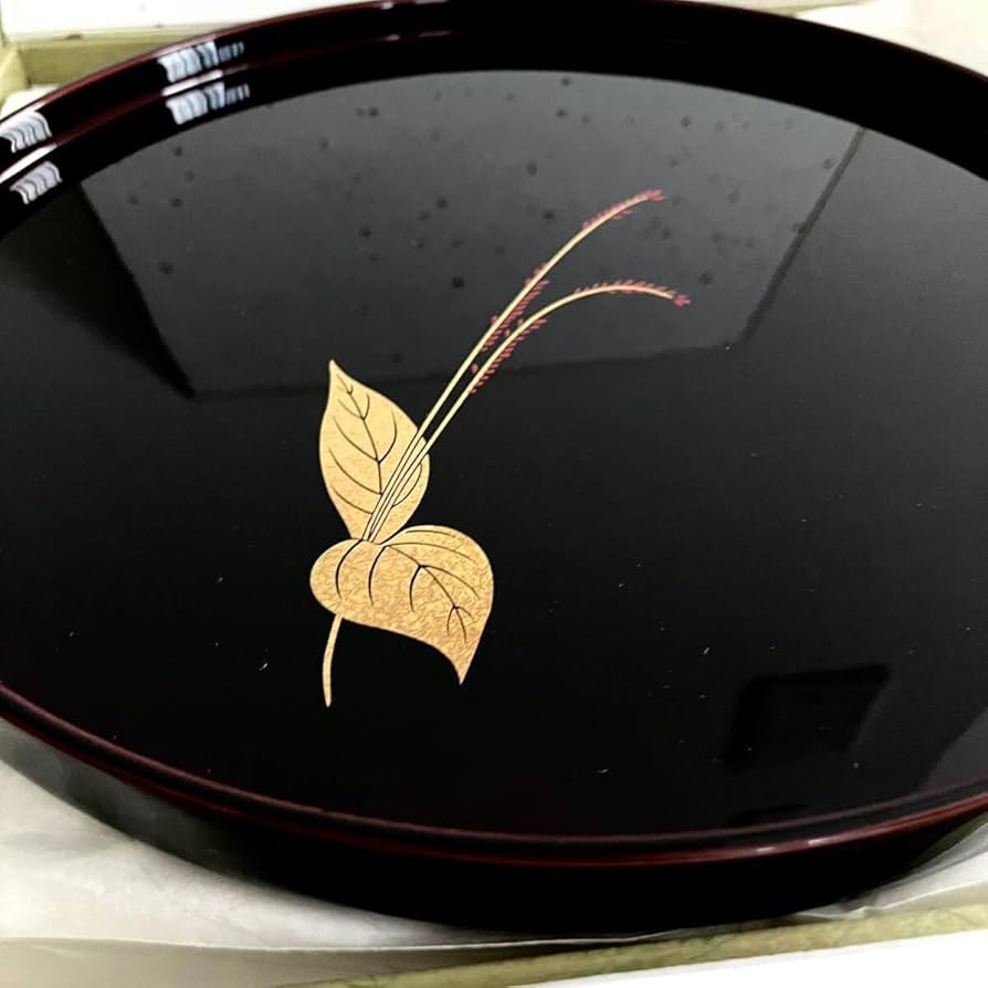 Amazon.co.jp: 象彦 お盆 30cm 水引草 漆器 丸盆 天然木 うるし塗装