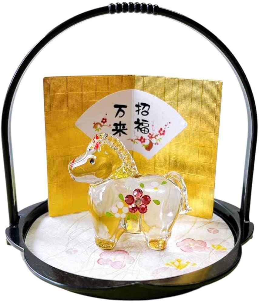 Amazon.co.jp: 干支 午 ガラス 置物 馬 うま 2026年/ 午 ﾗｲﾝｽﾄｰﾝ付硝子