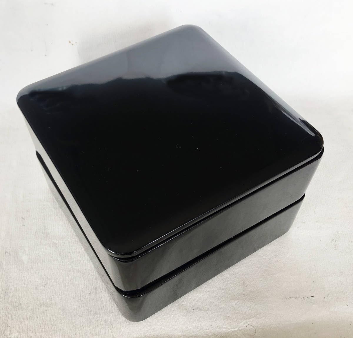 Amazon.co.jp: 重箱 おせち 2段重 木製漆塗 黒 7.5寸 内朱 22cm 漆器