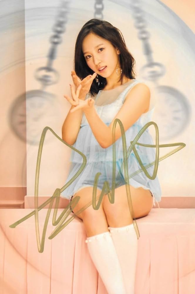 Amazon.co.jp: 17.6 TWICE SIGNAL MINAミナ名井 南 直筆サイン入り