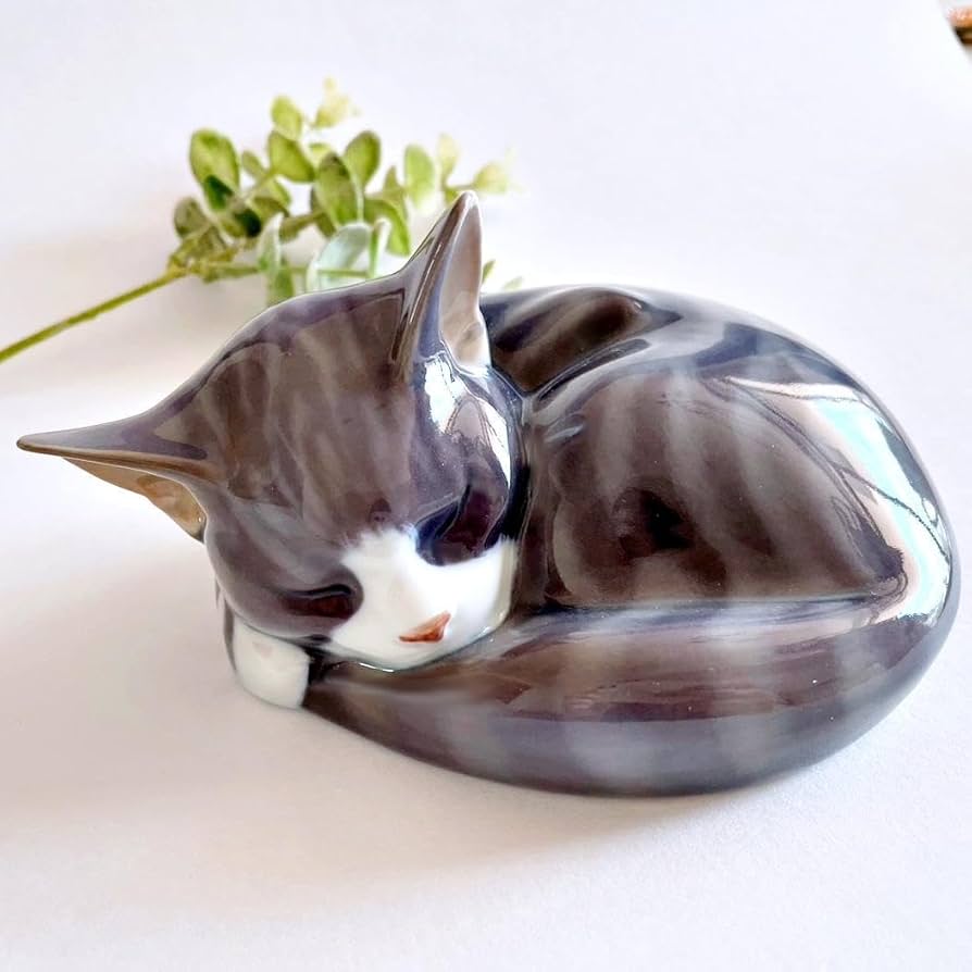 Amazon.co.jp: ロイヤルコペンハーゲン 猫 フィギュリン 置物 ホビー