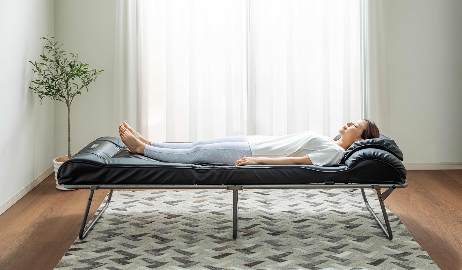 Amazon.co.jp: 【フランスベッド正規品】 マッサージ機専用台 幅68×長