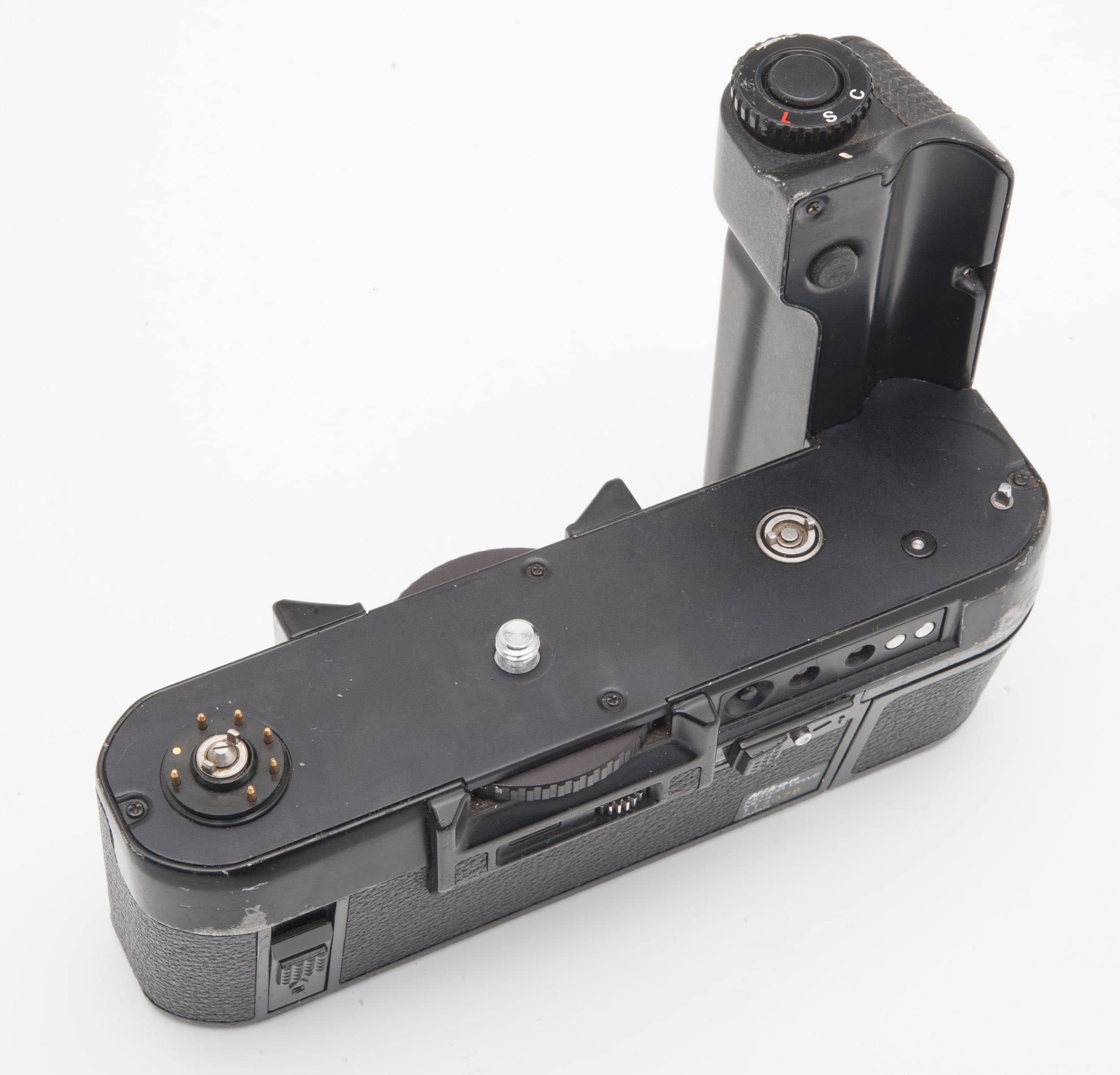 Amazon | Nikon MD-4 モータードライブ F3シリーズ用 | Nikon | 望遠鏡