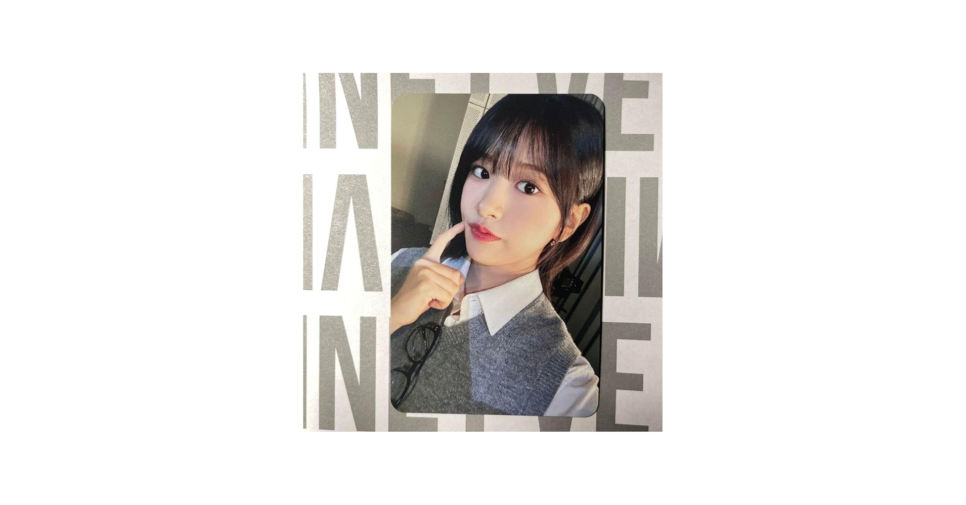 Amazon.co.jp: IVE ユジン トレカ ファンミ 公式 アイドル : おもちゃ