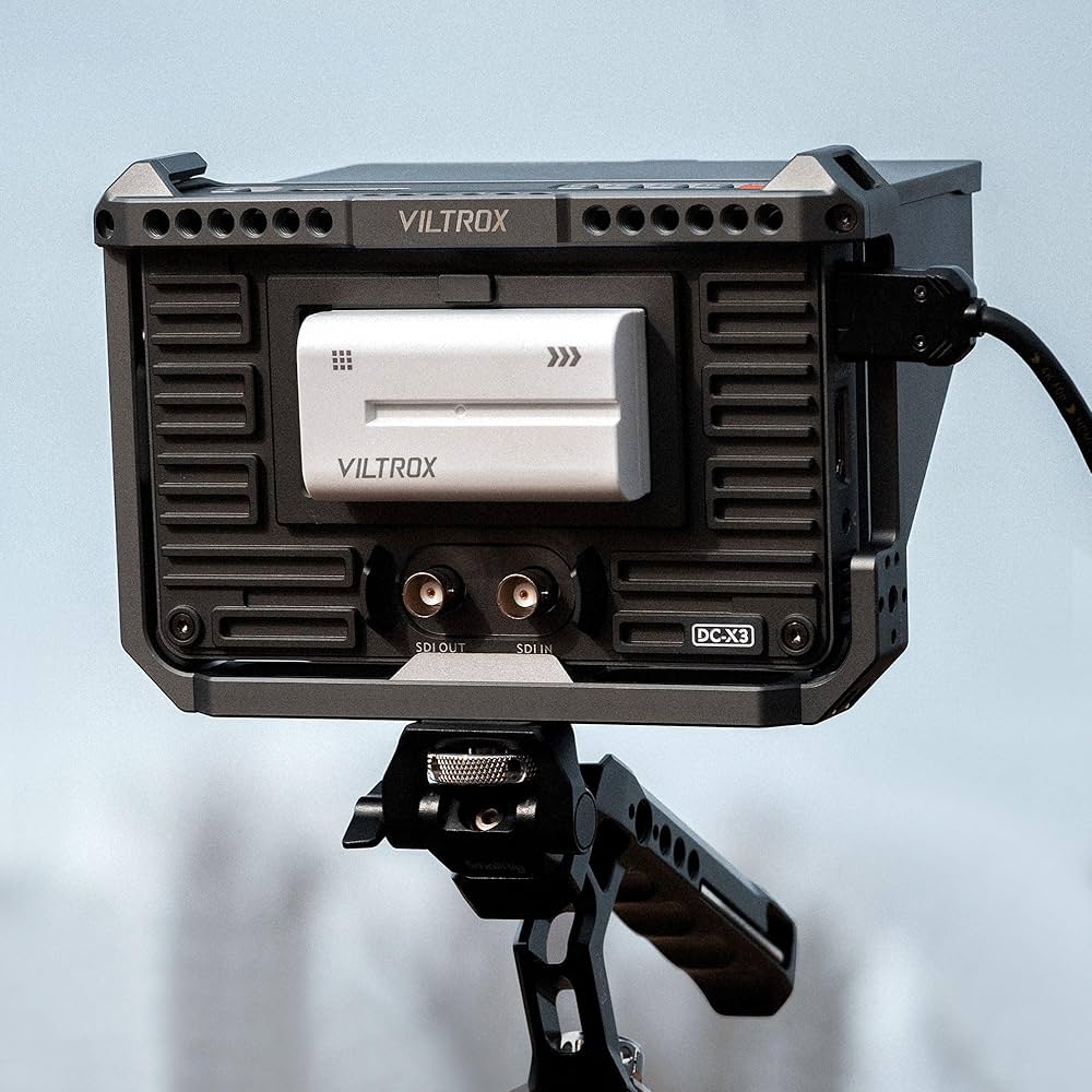 Amazon | VILTROX DC-X3 カメラ モニター&ケージ セット 3G-SDI