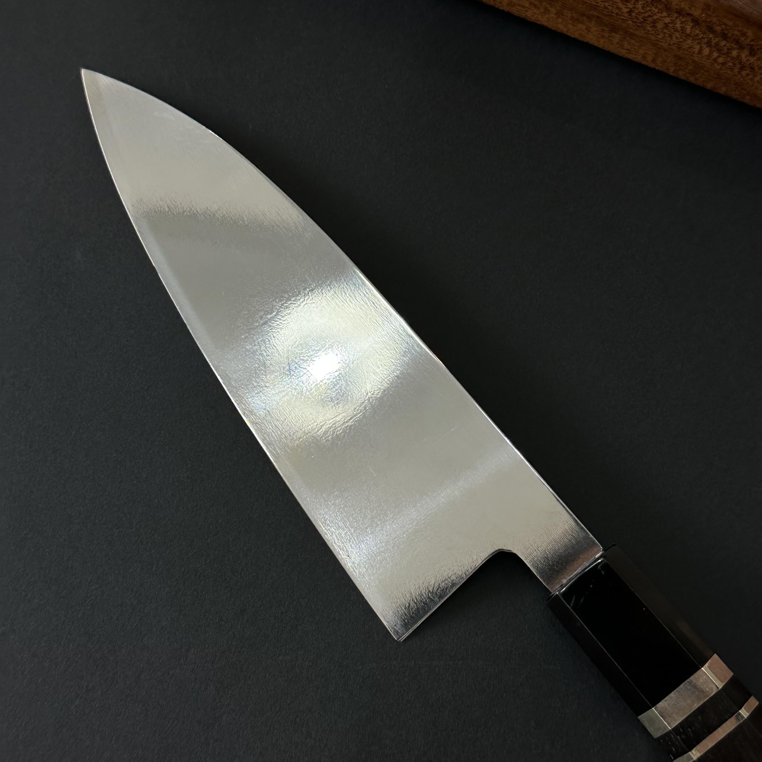 Amazon | 【鏡面仕上げ VG10号出刃包丁】180mm 黒檀八角柄 高級V金10号