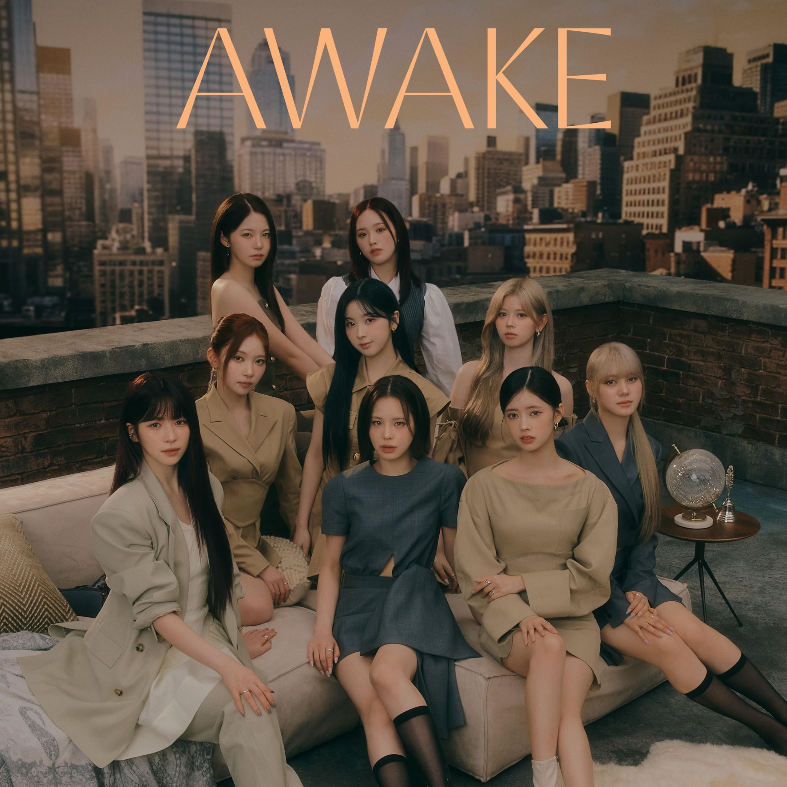 Amazon.co.jp: AWAKE (通常盤) - NiziU (特典なし): ミュージック