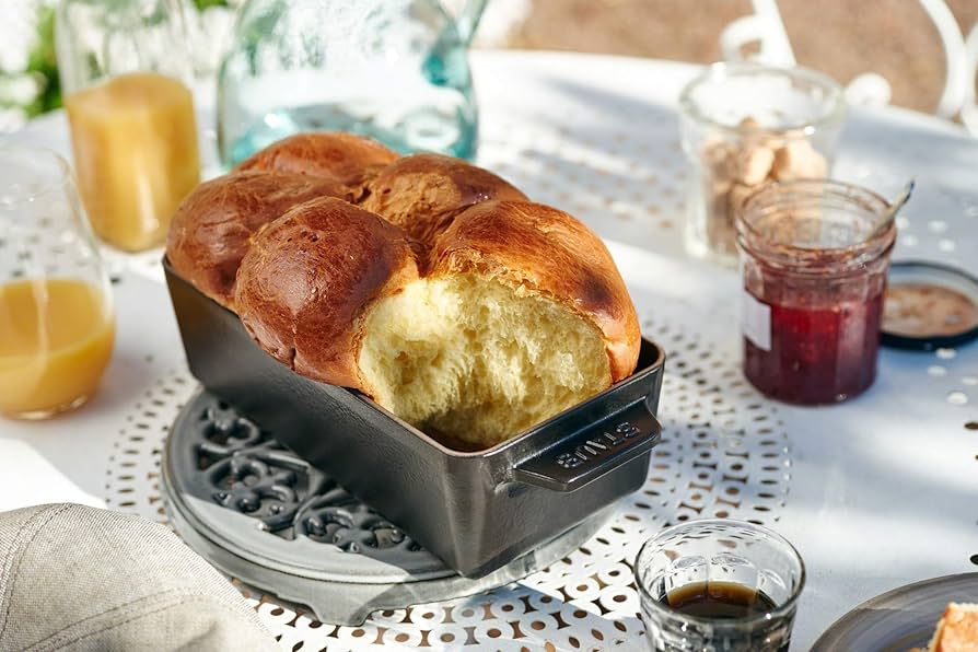 Amazon｜staub ストウブ 「 ケーキ&ブレッドパン(蓋なし) ブラック