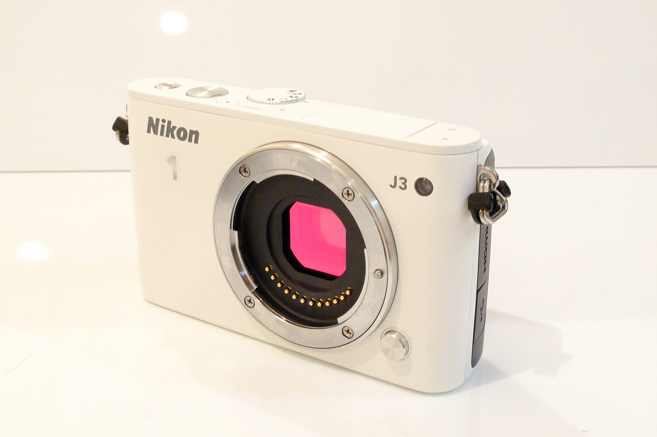 Amazon | Nikon ミラーレス一眼 Nikon 1 J3 ボディー ホワイト N1J3WH