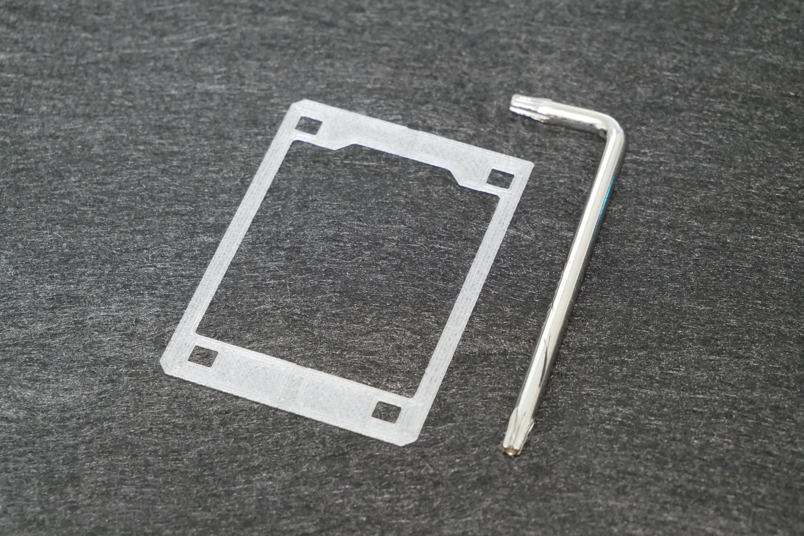 Amazon | PCER24 シルバー CPU固定パーツ [Anti Bent Cool Booster