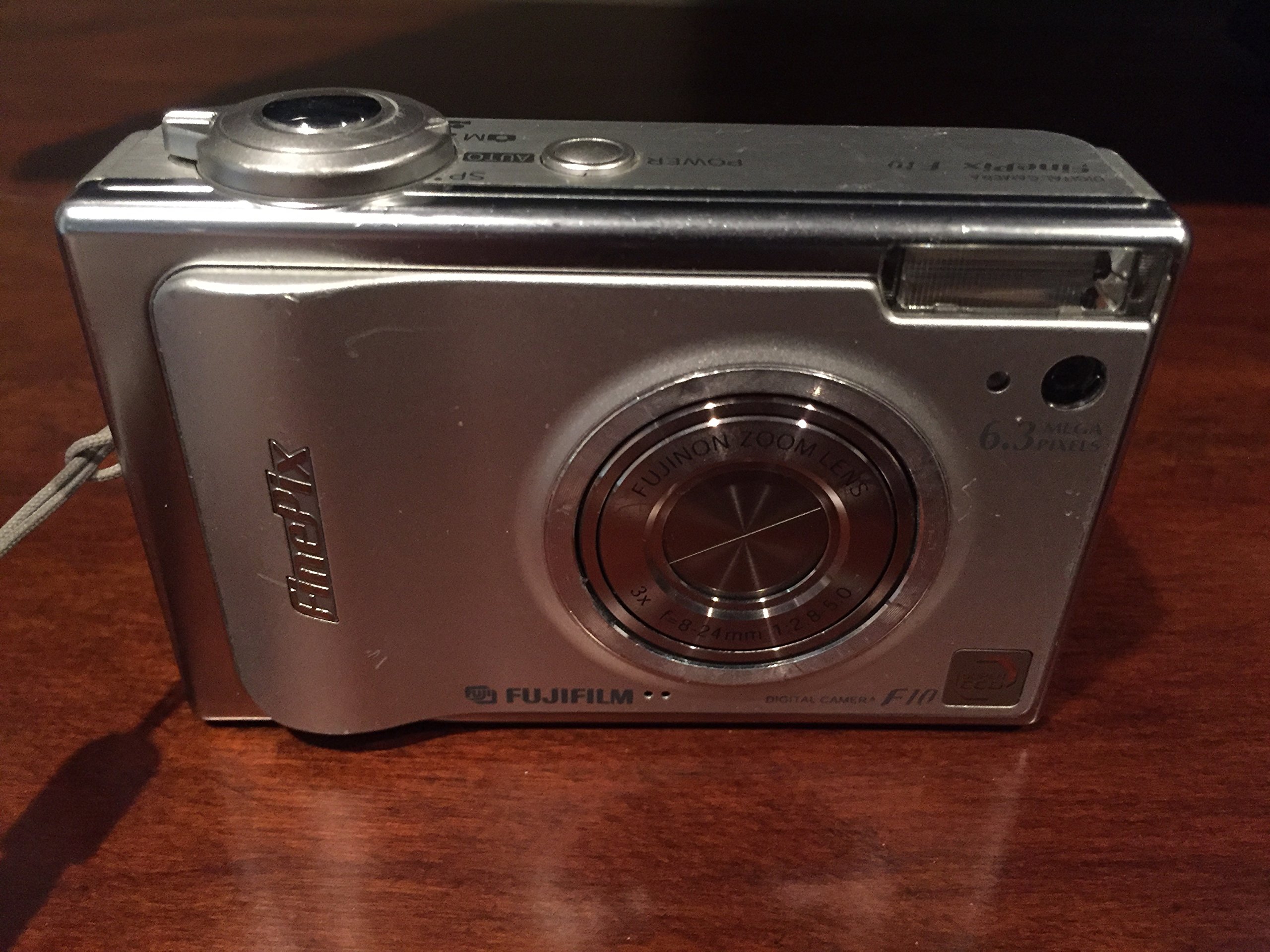 Amazon.com : Fujifilm Finepix F10 6.3MP Digital Camera with 3x