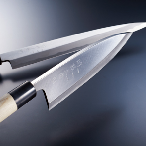 Amazon｜関孫六 金寿 本鋼 和包丁 出刃 105mm AK-5215｜出刃包丁