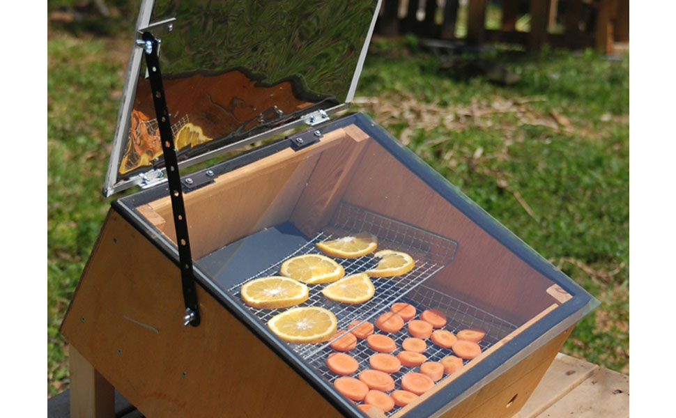 小さいエネルギーで暮らすコツ: 太陽光・水力・薪&炭で、電気も熱も