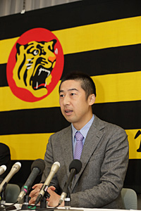 ニュース - チーム - 今岡誠ファーム打撃兼野手総合コーチ就任会見