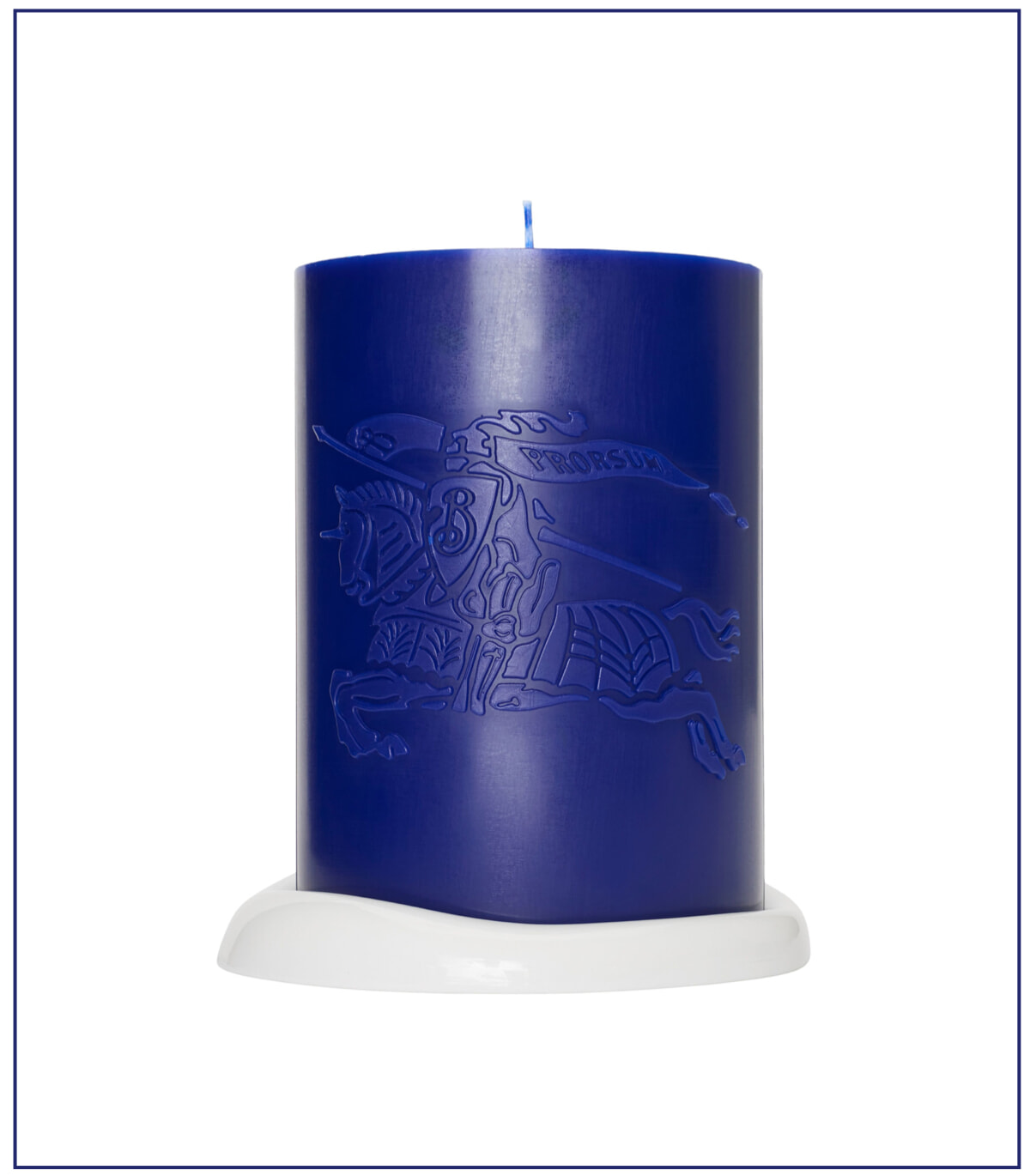 キャンドルの香りが紡ぐ3つの物語。【バーバリーのNEWアイコン vol.10