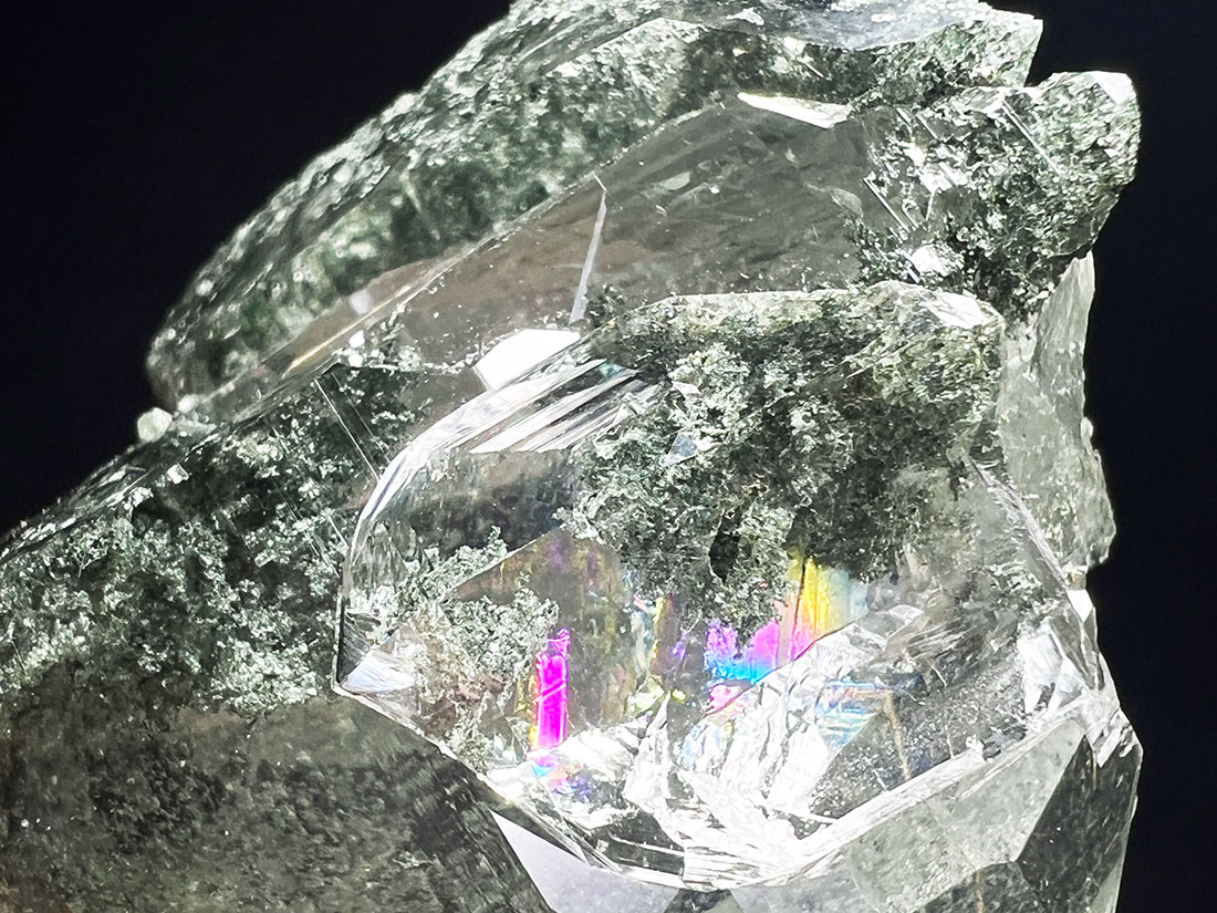 高品質】マニハール産 ヒマラヤ水晶/アナテース共生