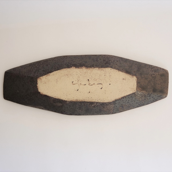 安福由美子 錆八角皿 中