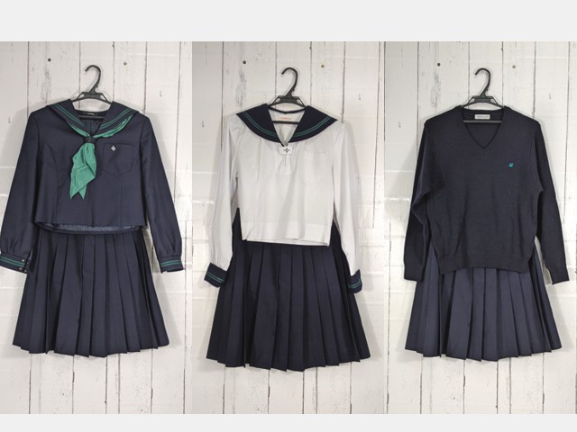 c55 東京都 二松学舎大学附属高校 校章付き冬服・中間服セーラー服+