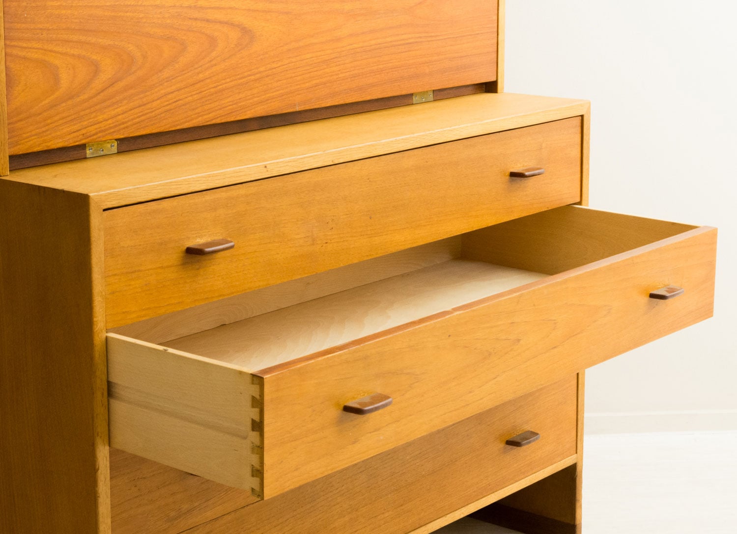 ハンスウェグナー RYキャビネット チーク 北欧ビンテージ家具CLOVERKY