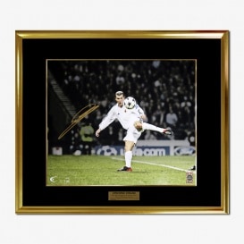 ジダン直筆サイン入りレアルマドリード01/02フォト特製フレーム入り