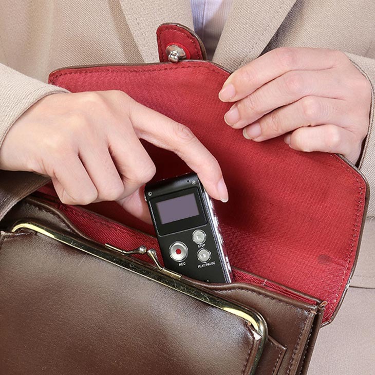 押すだけ簡単録音 小型デジタル録音機｜ファミリー・ライフ公式通販