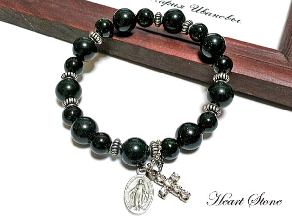 Glanzシリーズ】幻想的な輝きを放つ幸運石グリーンサンドストーン