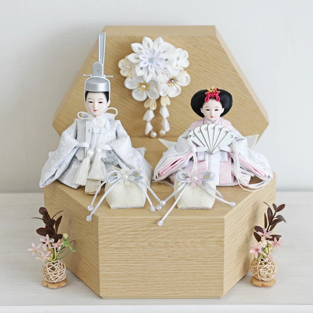 木製雛人形 触れて遊べる ひな人形 磁石付き 収納付き 簡単片付け