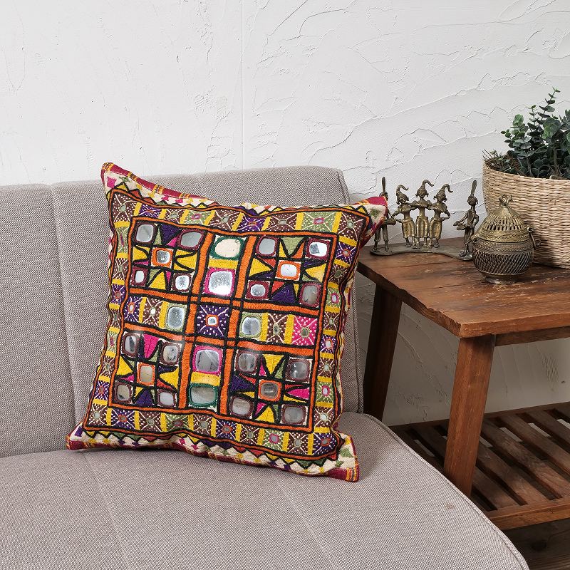 カッチ刺繍古布クッションカバー｜マライカ公式通販