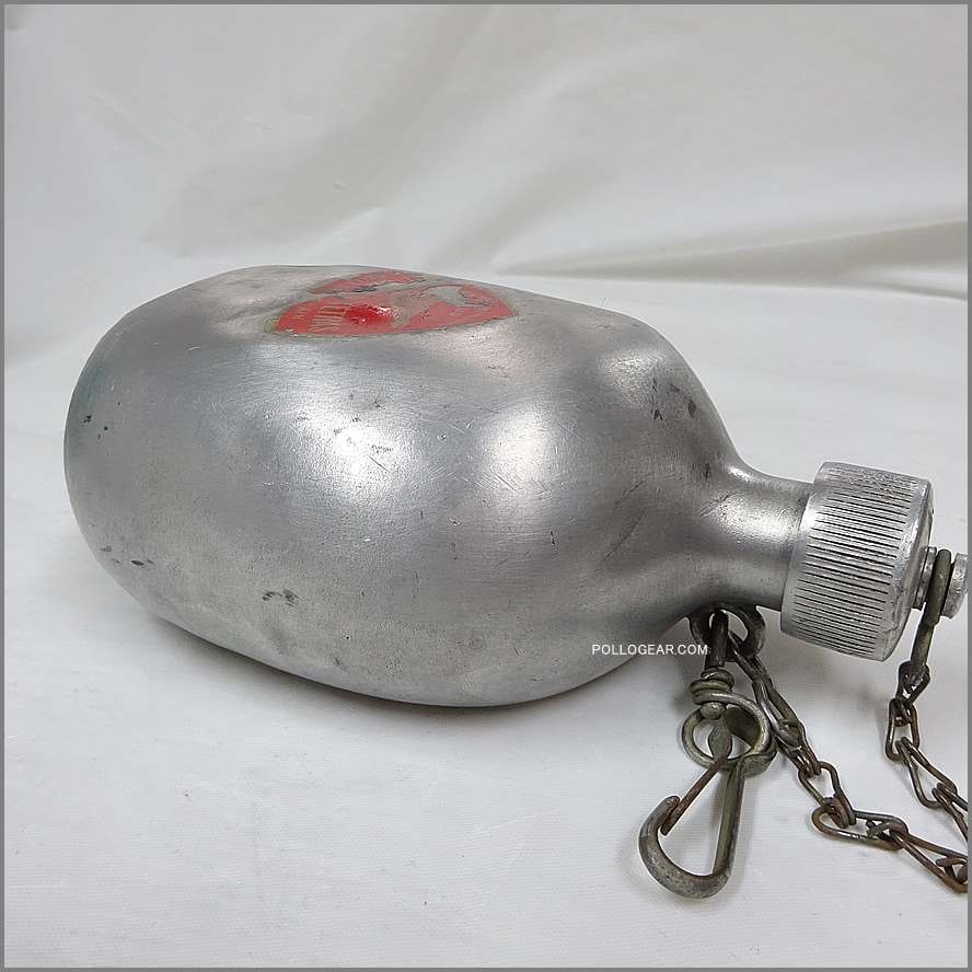 グランテトラ　90年代　０.２５Ｌ　水筒　チタンマグカップ　2点セット LE GRAND TETRAS(グランテトラ)の中でも希少な0.25Lと2Lサイズの水筒