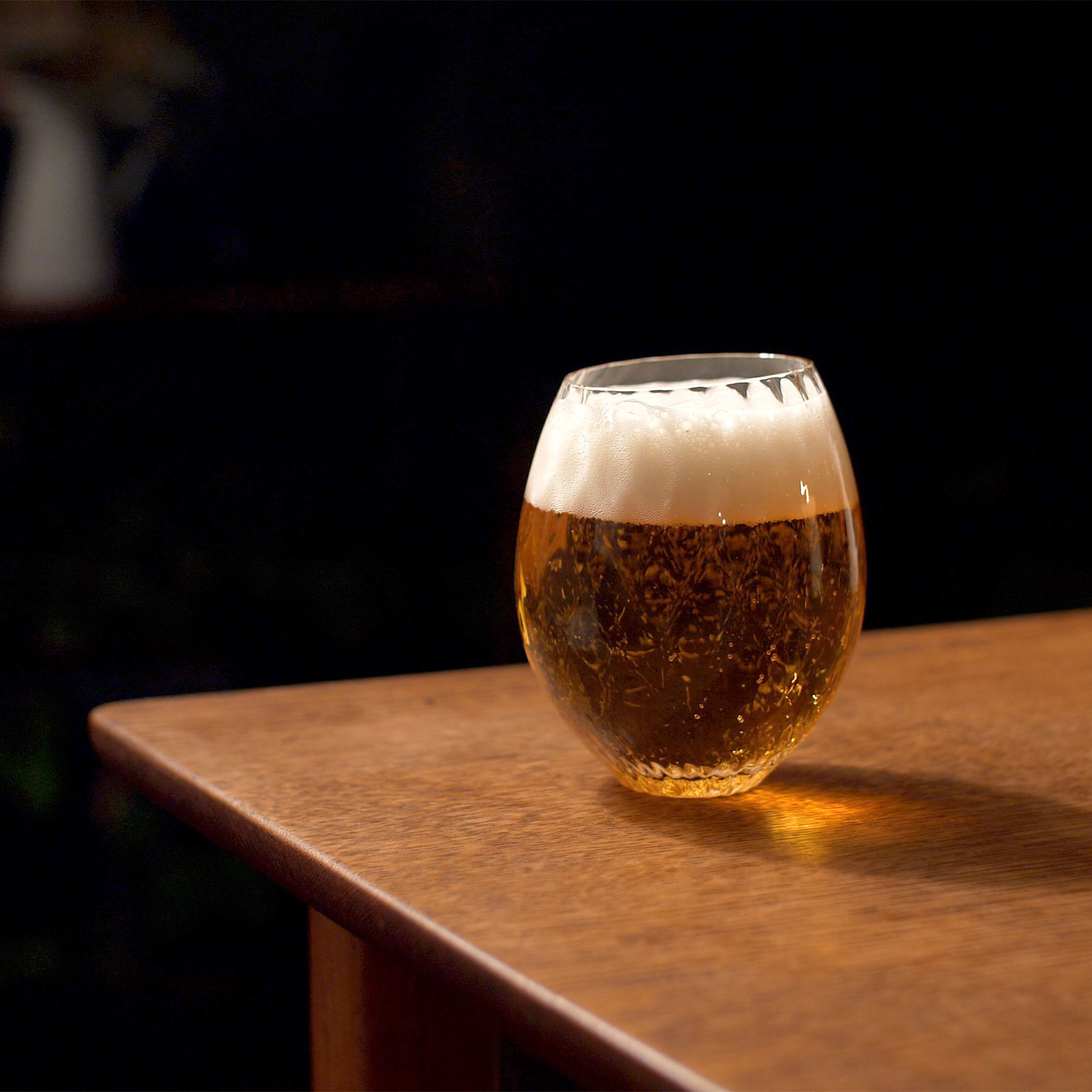 ザ・ビアー：伽羅ビール 2本＋likka＋クリスタルエッジ 飲みくらべ