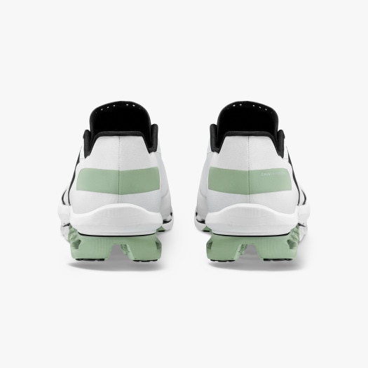 On オン ランニングシューズ Cloudboom Echo クラウドブームエコー