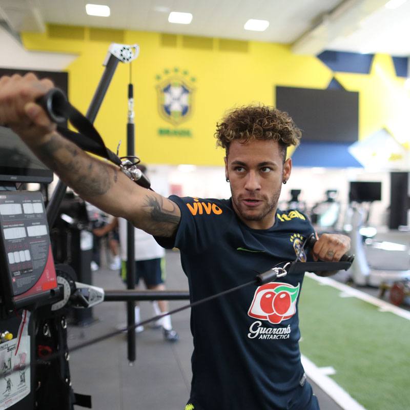 ブラジル代表トレーニングシャツ【人気スポンサー付き】練習着 NIKE