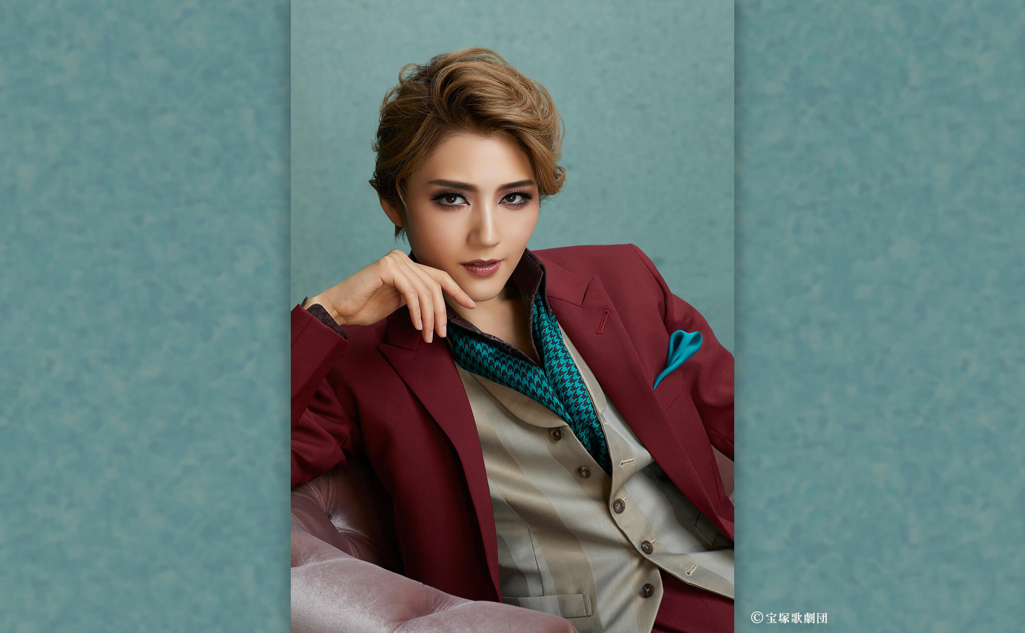 受付は終了しました【先行抽選販売】宝塚歌劇宙組 宝塚大劇場公演