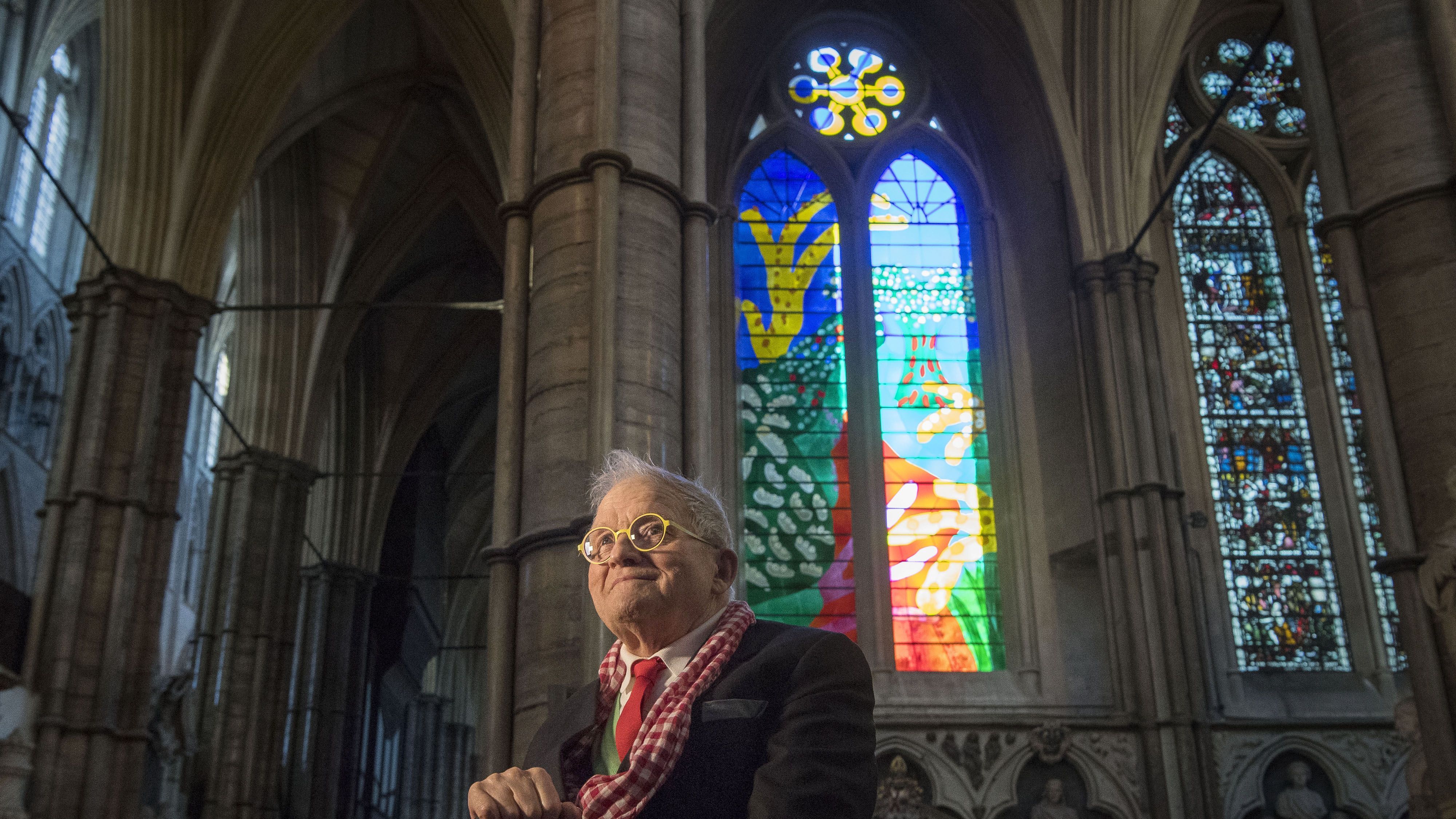 デイヴィッド・ホックニー81歳。最新作は「iPadで描いた」女王への