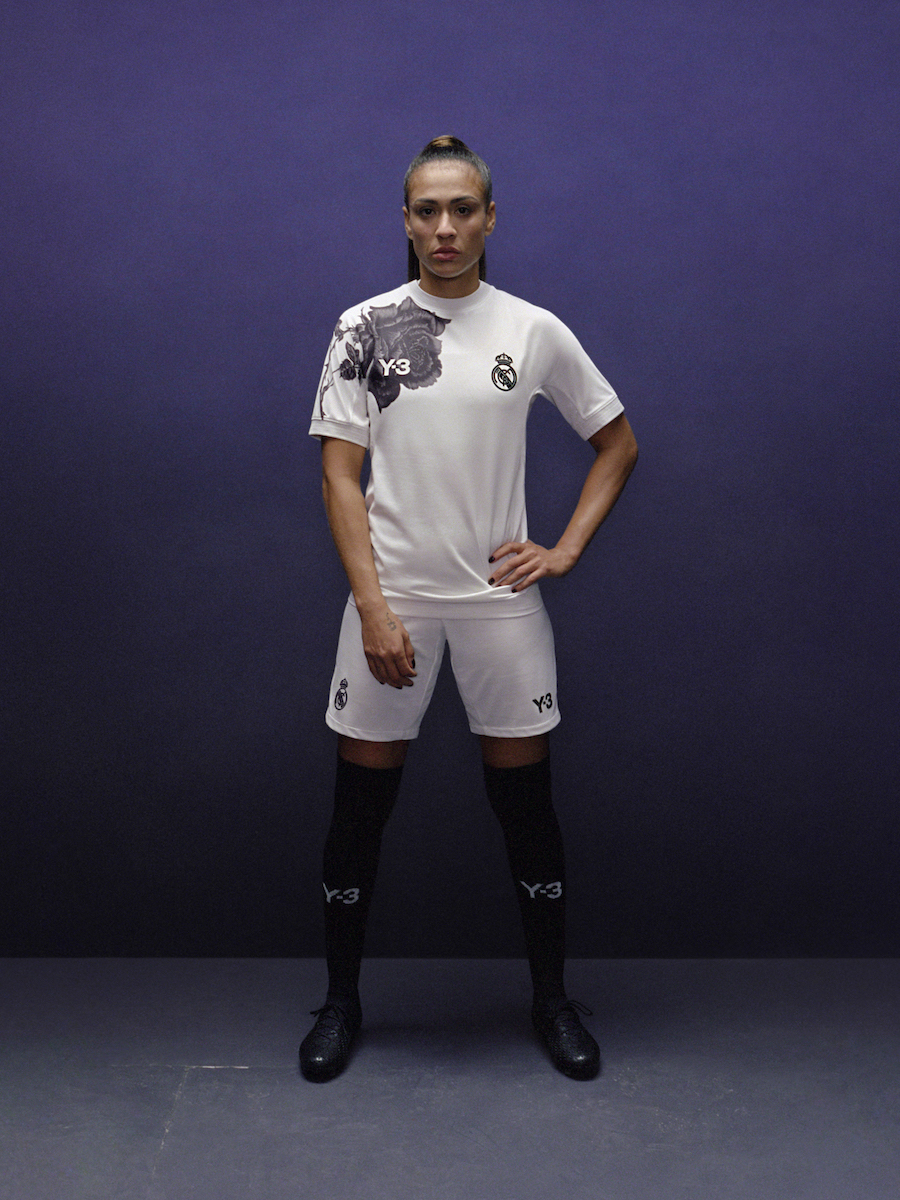 Y-3」とレアル・マドリードCFがコラボ 薔薇があしらわれた4th