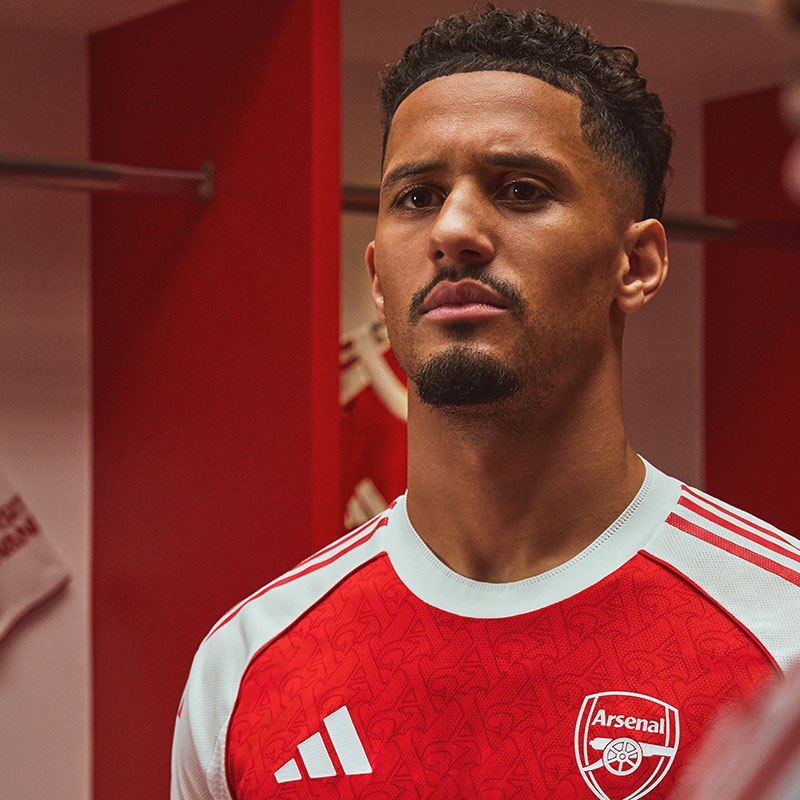 アーセナル ユニフォーム＆ウェア 特集 / Arsenal -サッカーショップ