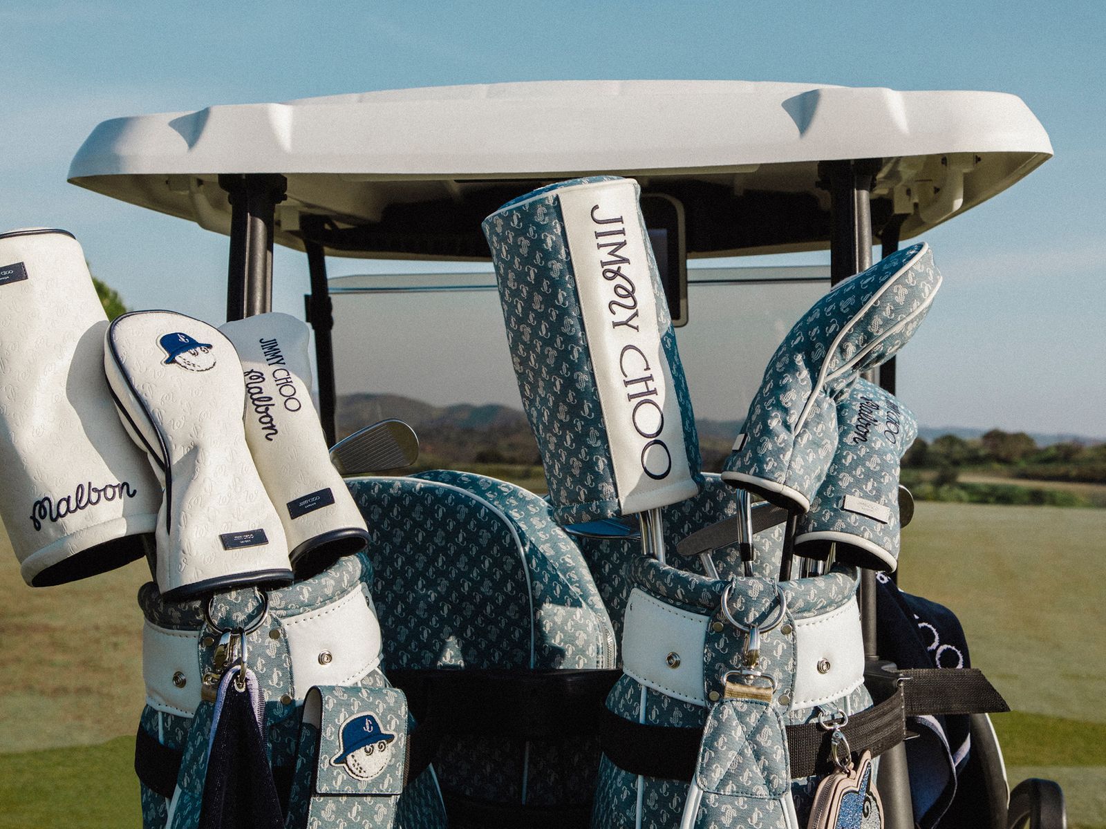 ジミー チュウ×マルボンのコラボ決定！──グラマラスでストリート