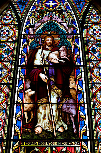 ステンドグラスの窓のイエスキリストの善き羊飼い - イエス キリストの