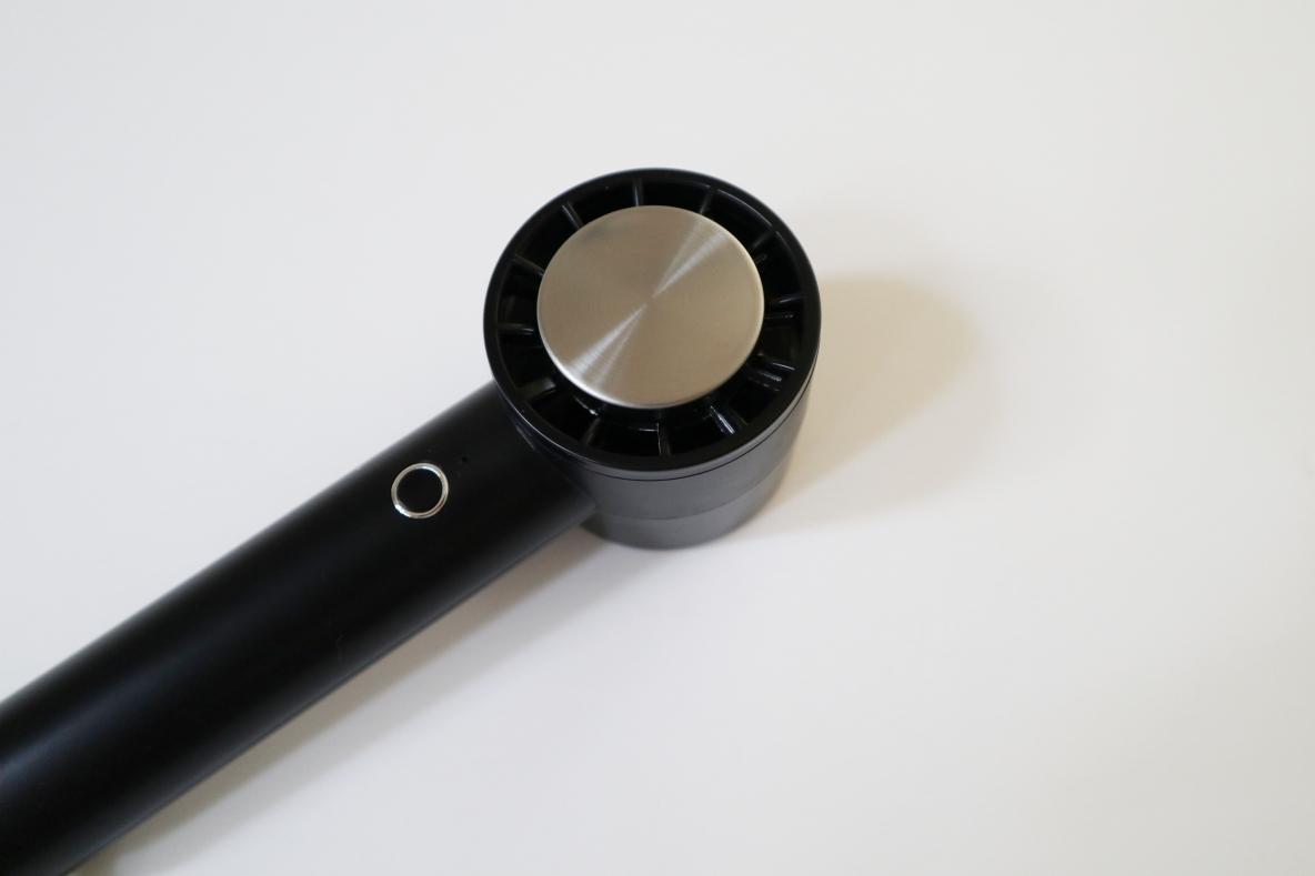 ニトリの冷却プレートつきハンディファンは花火鑑賞の必需品