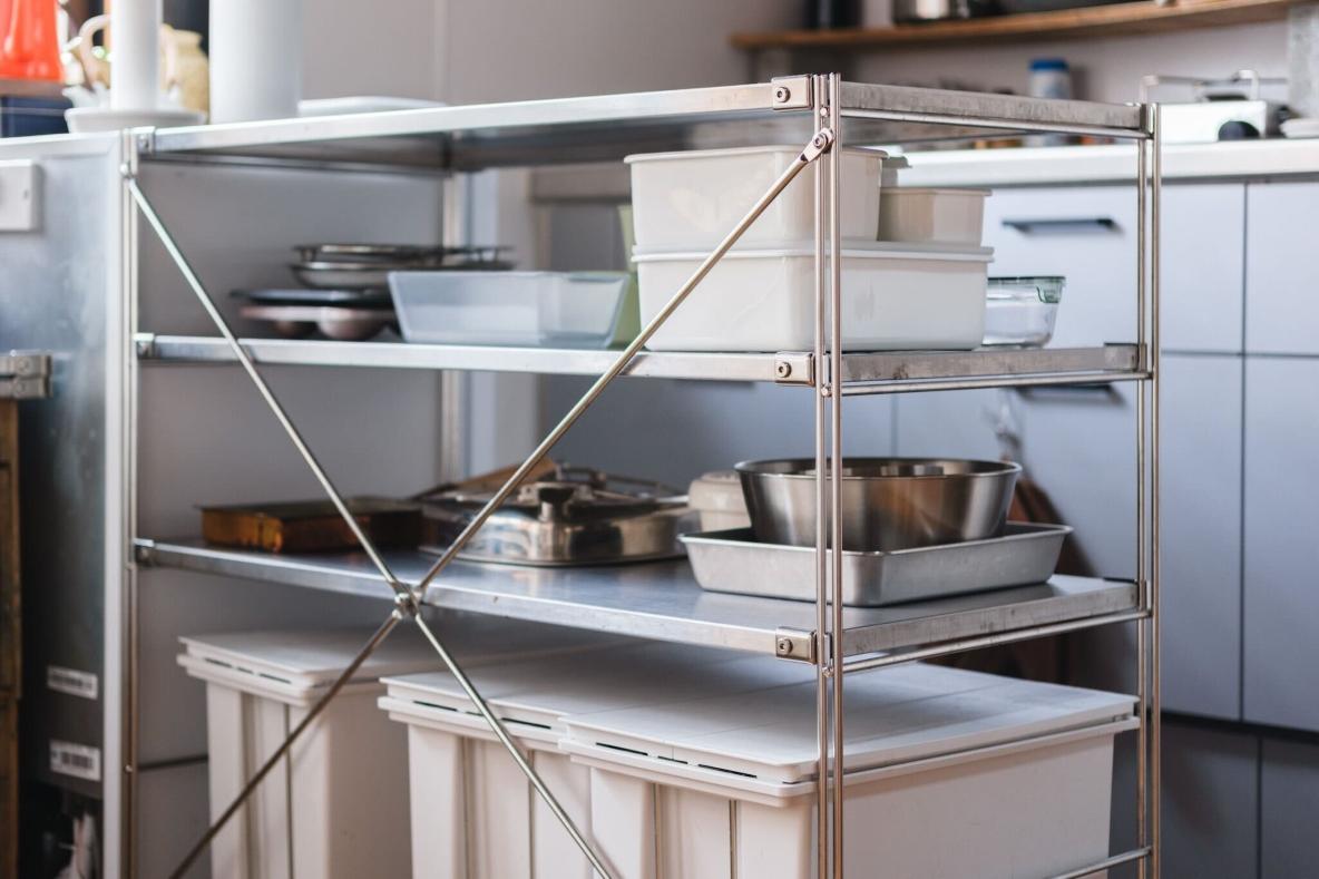 無印良品の名作「ステンレスユニットシェルフ」の活用法3選。キッチン