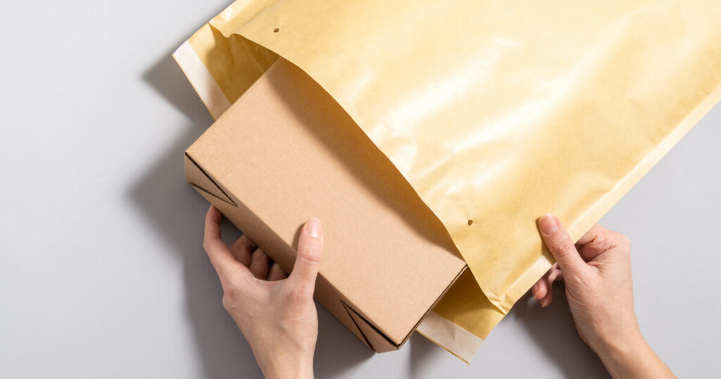 メルカリの匿名配送とは？やり方や送り方を売る側／買う側ごとに解説
