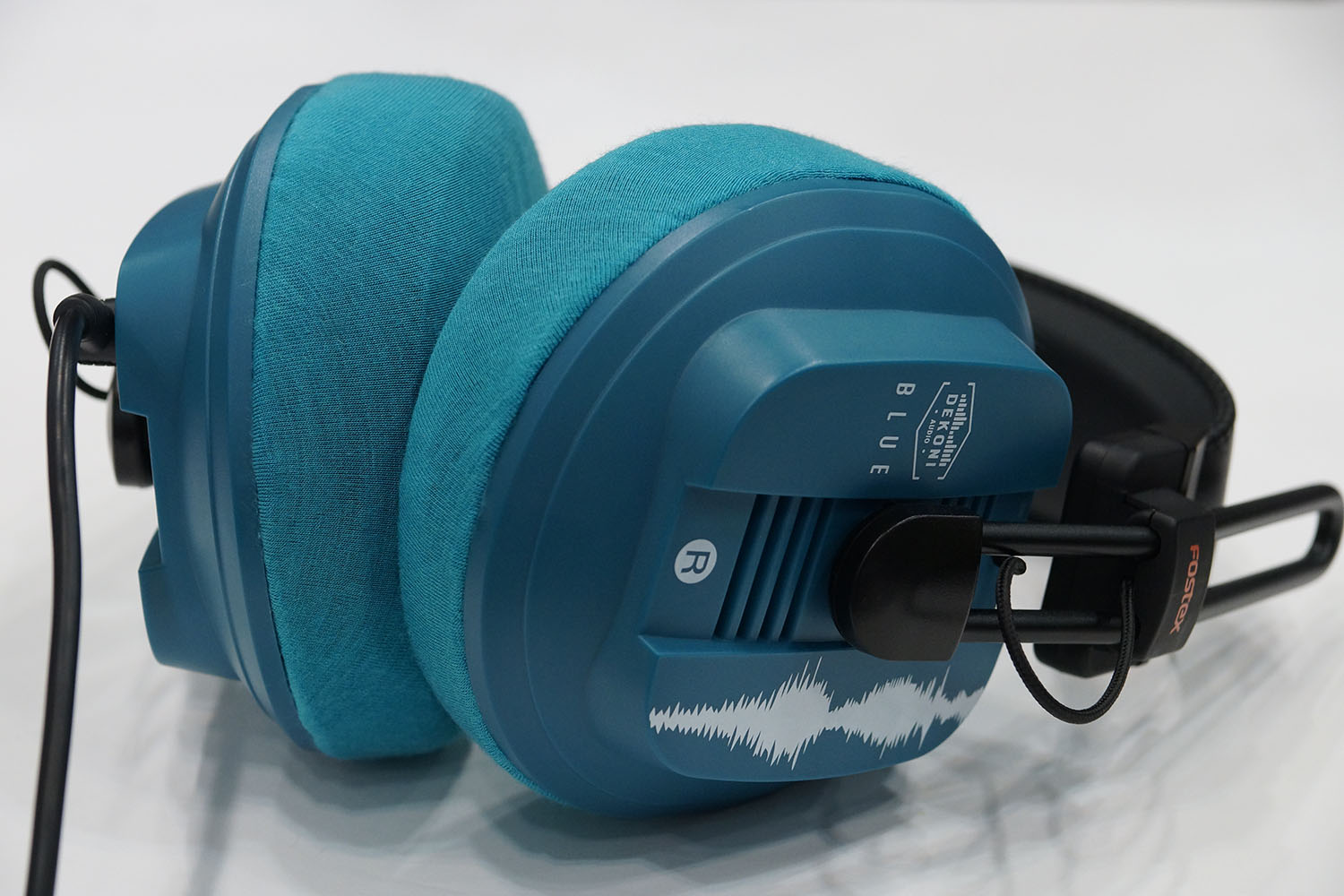 Fostex T50RPmk3 DEKONI BLUE Versionのイヤーパッドを修理する場合