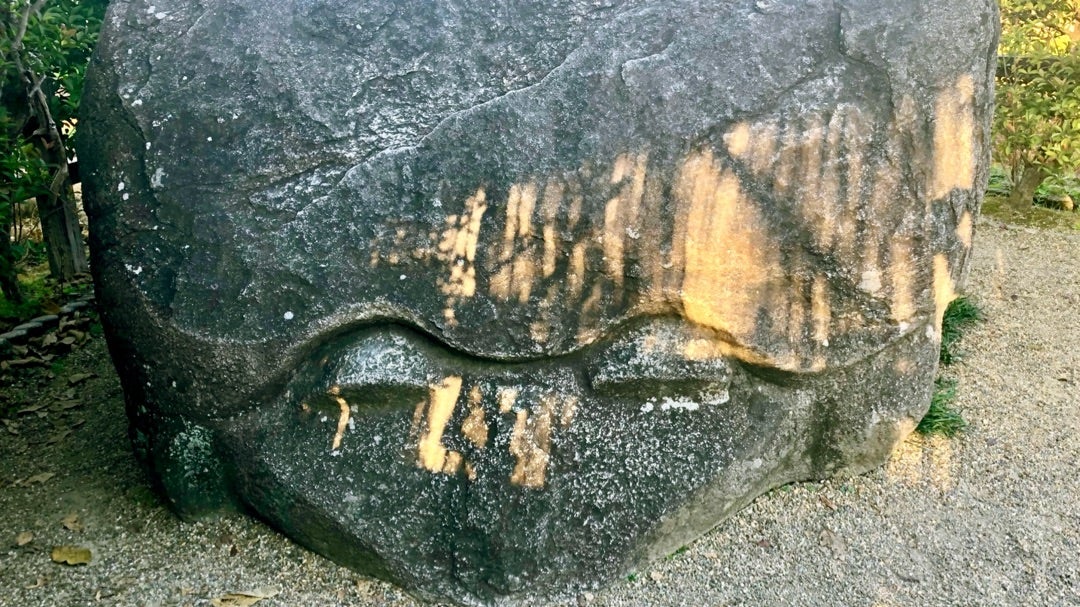 飛鳥の謎の石造物vol.1】飛鳥のミステリー！なぜここに？謎多き巨石