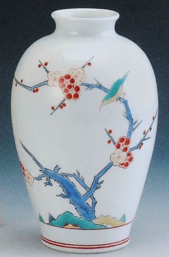 酒井田柿右衛門作品【錦梅鳥文花瓶】の買取・査定はミライカ美術にお