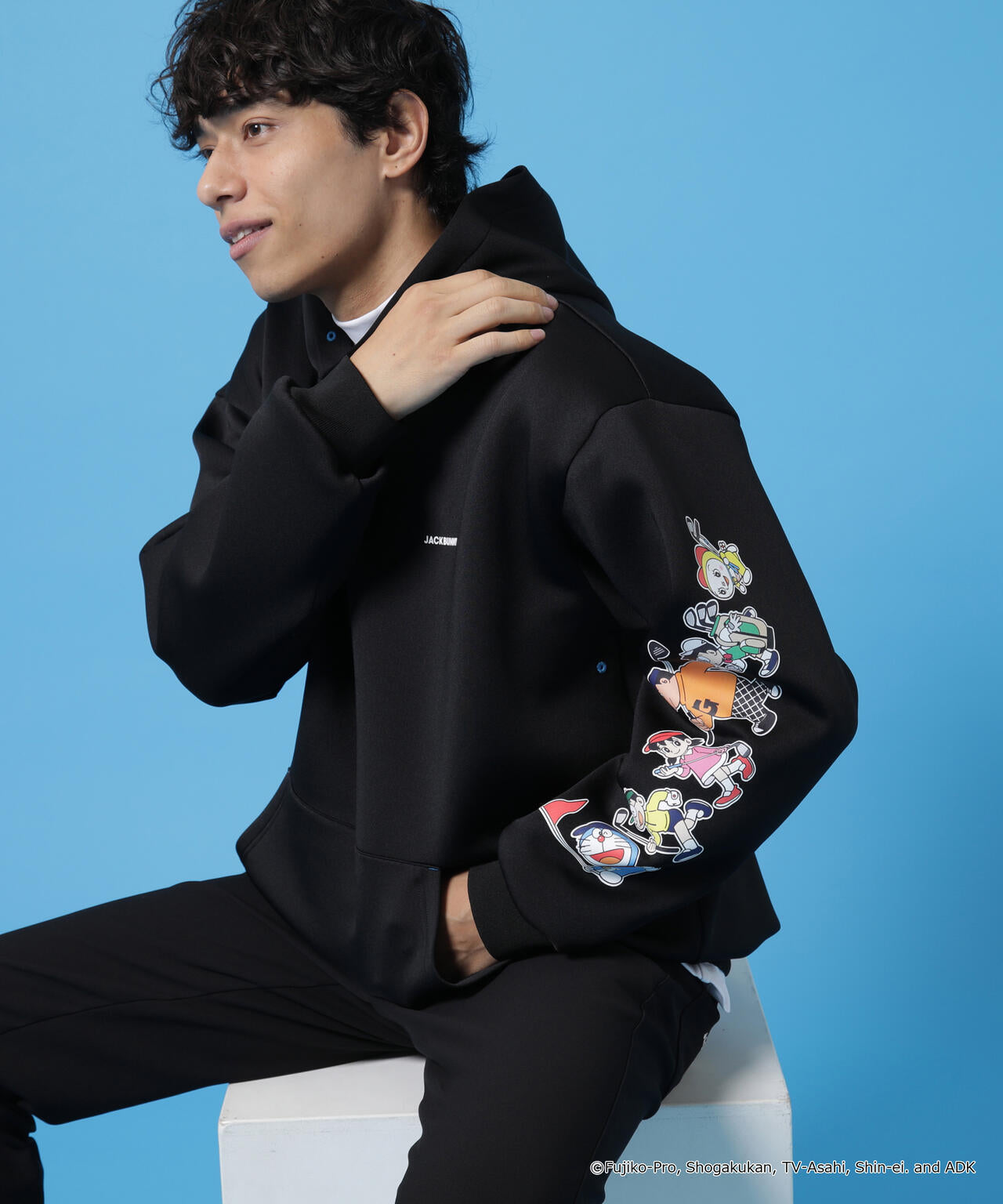 ドラえもん】【公式オンライン限定】集合アートフーディプルオーバー