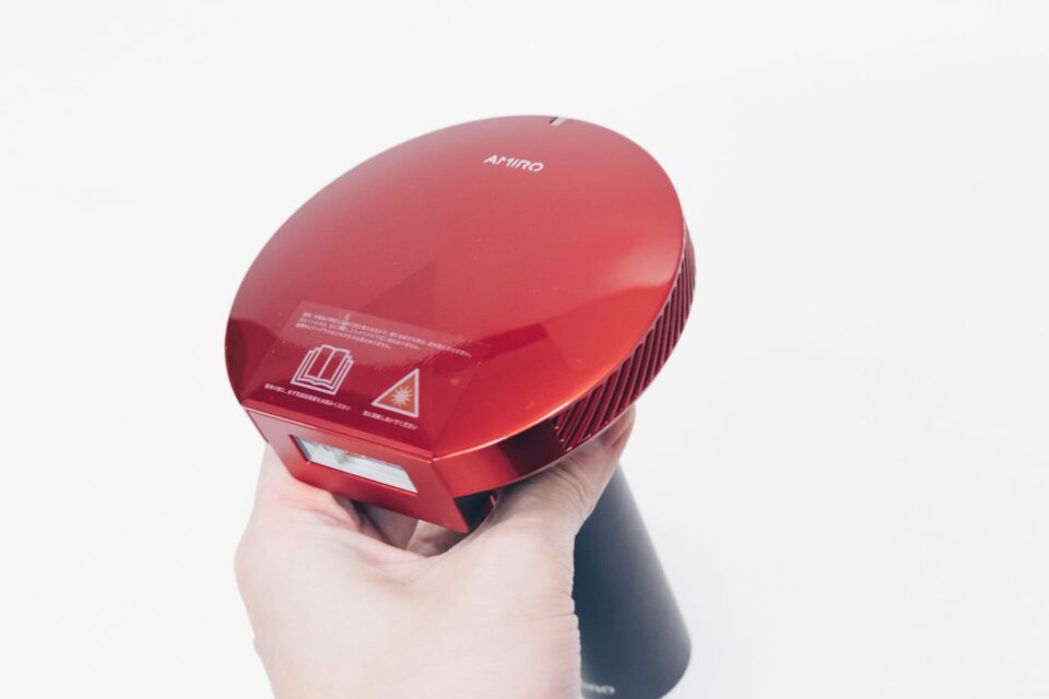 エステでも使われるIPL方式を採用した家庭用脱毛器。スタイリッシュな