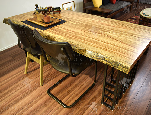 ダイニングテーブルxベリ【福岡県福岡市 個人住宅】ベリ一枚板